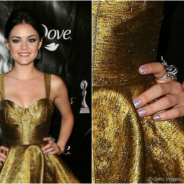 O lilás apareceu dando um toque mais romântico ao look dourado exibido durante o 36th Annual Gracie Awards Gala em 2011